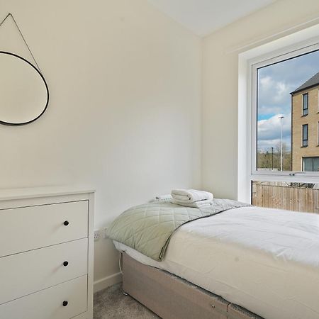 Mersey Way, Spacious 3 Bed Home, Close To Sheffield City Centre & Free Driveway Parking - Perfect For Workers, Groups & Families - Hosted By Stay Host Save Εξωτερικό φωτογραφία