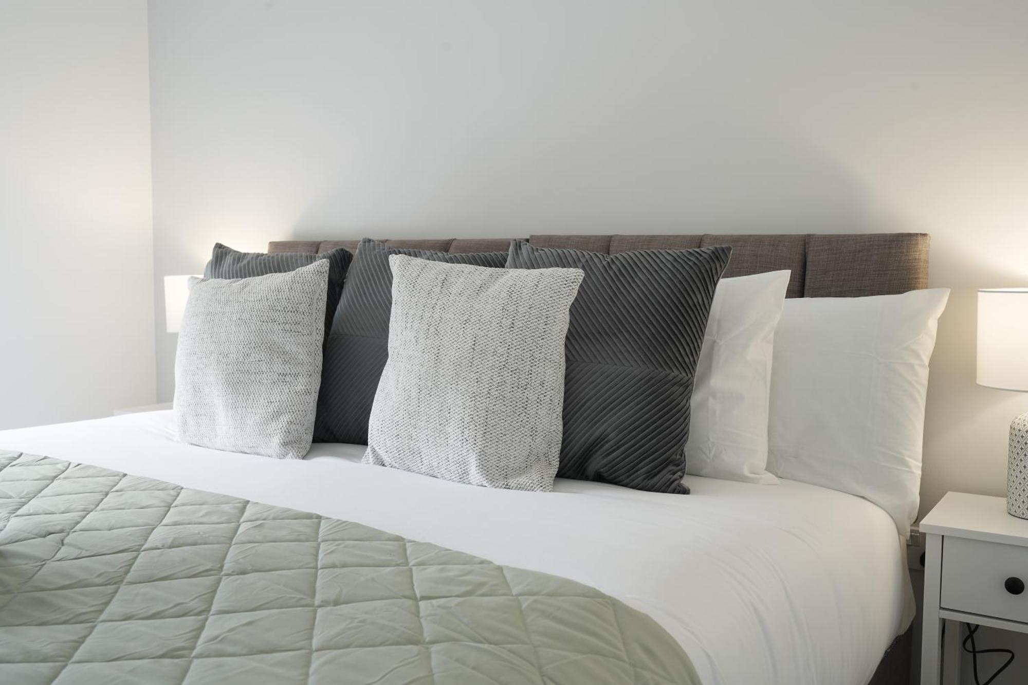 Mersey Way, Spacious 3 Bed Home, Close To Sheffield City Centre & Free Driveway Parking - Perfect For Workers, Groups & Families - Hosted By Stay Host Save Εξωτερικό φωτογραφία