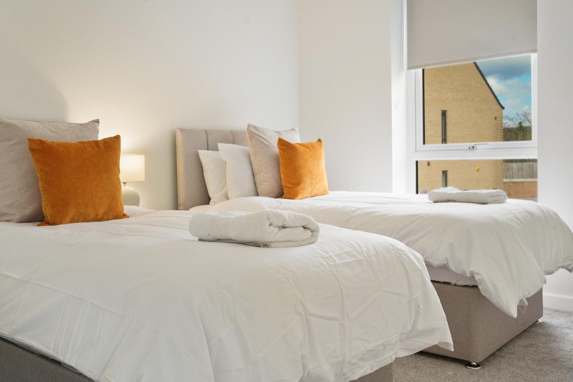Mersey Way, Spacious 3 Bed Home, Close To Sheffield City Centre & Free Driveway Parking - Perfect For Workers, Groups & Families - Hosted By Stay Host Save Εξωτερικό φωτογραφία